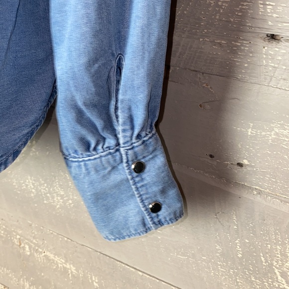 Paige denim collared snap down top - Picture 11 of 12